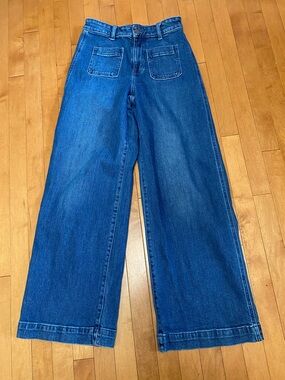 Old Navy Women’s Size 6 Extra High Rise Wide Flare Leg Blue Denim Stretch Jeans